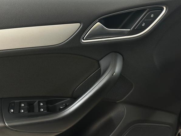 Audi Q3 I (8U) с пробегом 2013 года, цена 1 515 000 рублей, 176612 км, внедорожник, Автокод Объявления