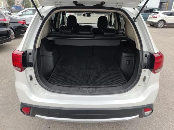 Mitsubishi Outlander III Рестайлинг 2 с пробегом 2018 года, цена 2 090 000 рублей, 187791 км, внедорожник, Автокод Объявления
