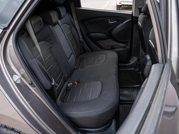 Hyundai ix35 I Рестайлинг с пробегом 2015 года, цена 1 500 000 рублей, 231766 км, внедорожник, Автокод Объявления