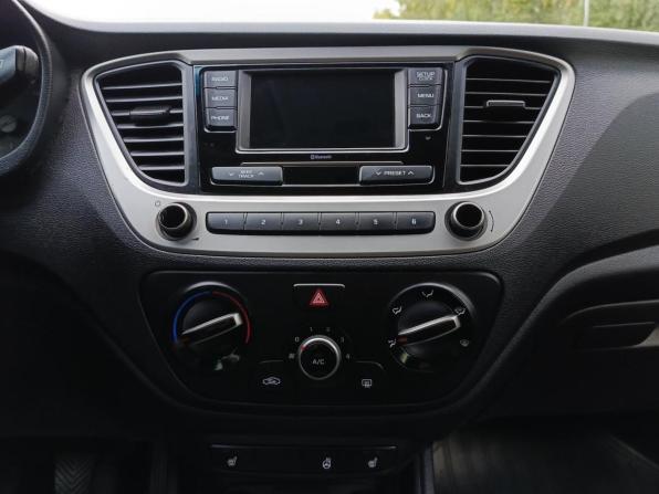 Hyundai Solaris II с пробегом 2017 года, цена 1 130 000 рублей, 123028 км, седан, Автокод Объявления