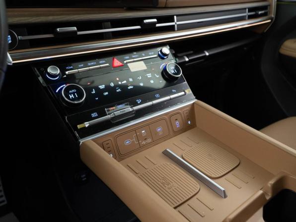Hyundai Santa Fe V (MX5) с пробегом 2024 года, цена 6 098 999 рублей, 6830 км, внедорожник, Автокод Объявления