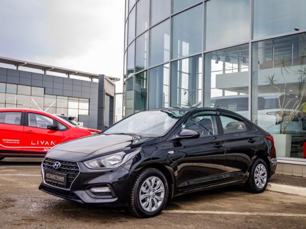 Hyundai Solaris II с пробегом 2017 года, цена 958 000 рублей, 203505 км, седан, Автокод Объявления