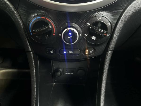 Hyundai Solaris I с пробегом 2013 года, цена 630 475 рублей, 256783 км, седан, Автокод Объявления