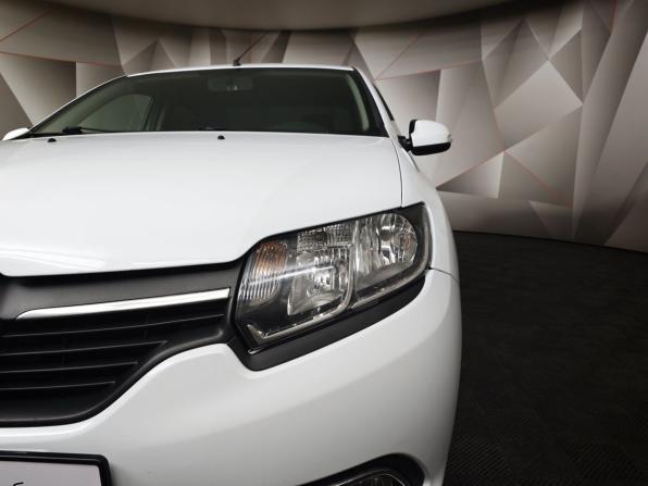 Renault Logan II с пробегом 2015 года, цена 597 000 рублей, 166658 км, седан, Автокод Объявления