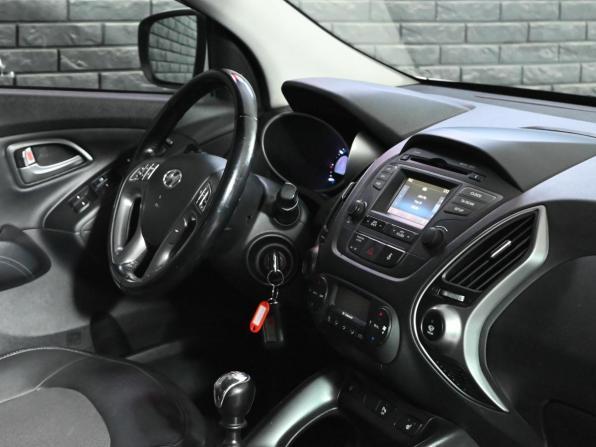 Hyundai ix35 I Рестайлинг с пробегом 2014 года, цена 1 400 000 рублей, 113026 км, внедорожник, Автокод Объявления