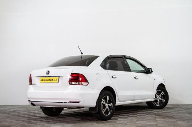 Volkswagen Polo V Рестайлинг с пробегом 2015 года, цена 699 000 рублей, 256000 км, седан, Автокод Объявления