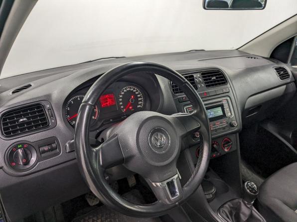 Volkswagen Polo V с пробегом 2014 года, цена 860 000 рублей, 142000 км, седан, Автокод Объявления