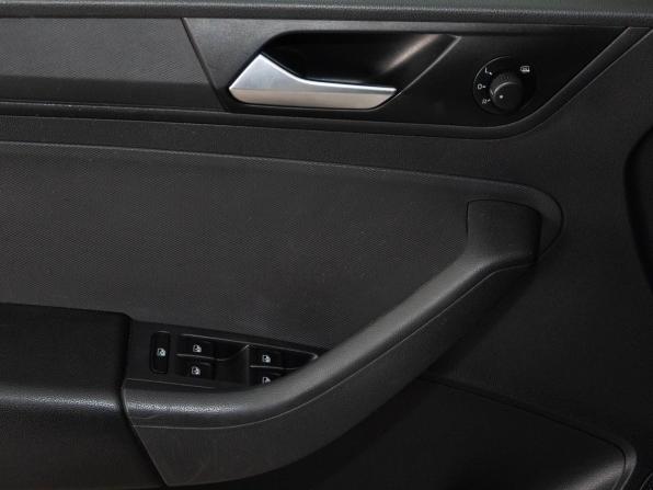 Volkswagen Polo VI с пробегом 2021 года, цена 1 614 000 рублей, 90368 км, лифтбек, Автокод Объявления