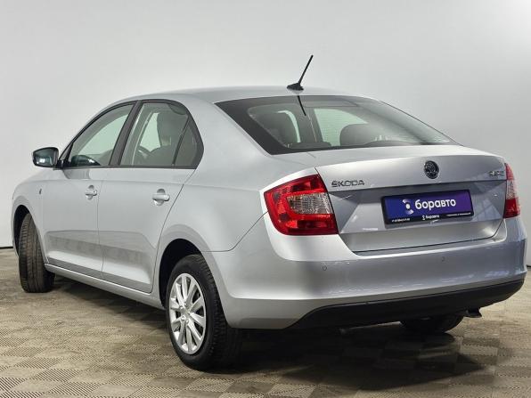 Skoda Rapid I Рестайлинг с пробегом 2017 года, цена 1 330 000 рублей, 101931 км, лифтбек, Автокод Объявления