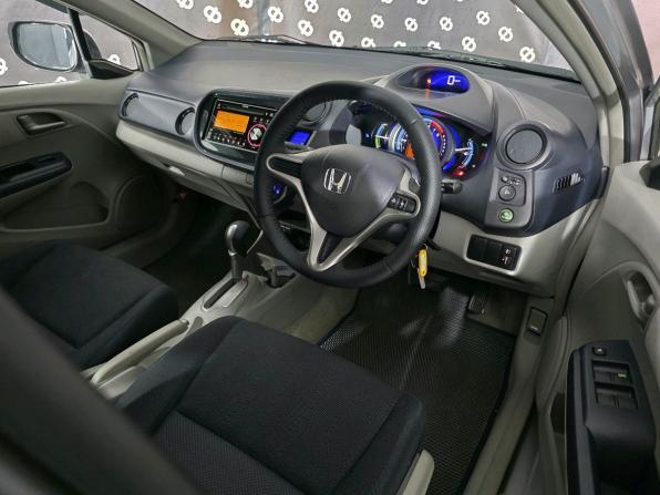 Honda Insight II с пробегом 2009 года, цена 918 000 рублей, 125853 км, хэтчбек, Автокод Объявления