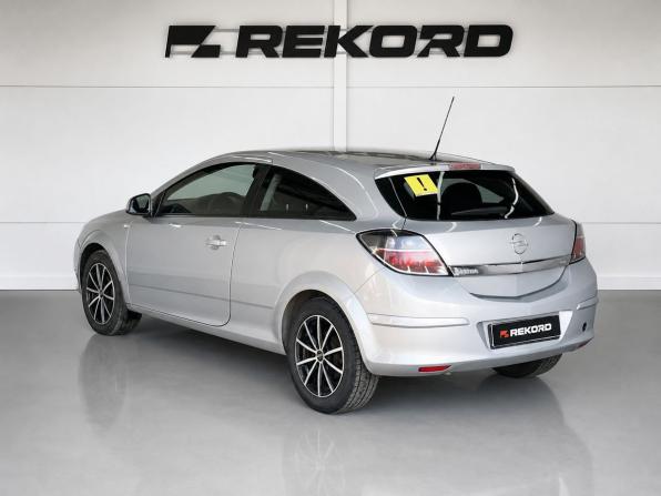 Opel Astra H Рестайлинг с пробегом 2010 года, цена 379 000 рублей, 232597 км, хэтчбек, Автокод Объявления