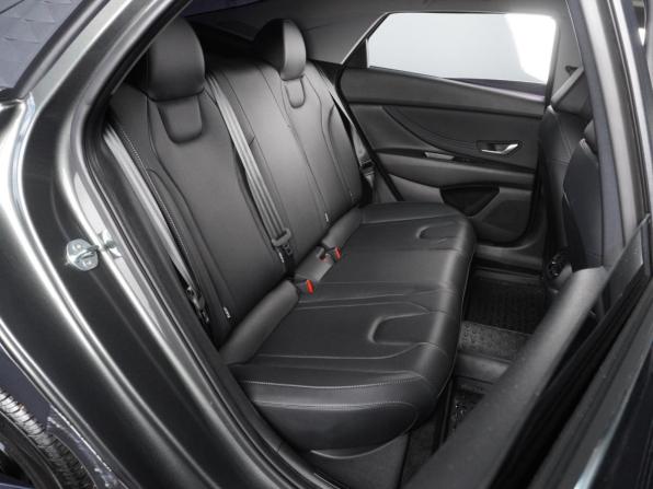 Hyundai Elantra VII (CN7) Рестайлинг с пробегом 2024 года, цена 2 150 000 рублей, 16115 км, седан, Автокод Объявления