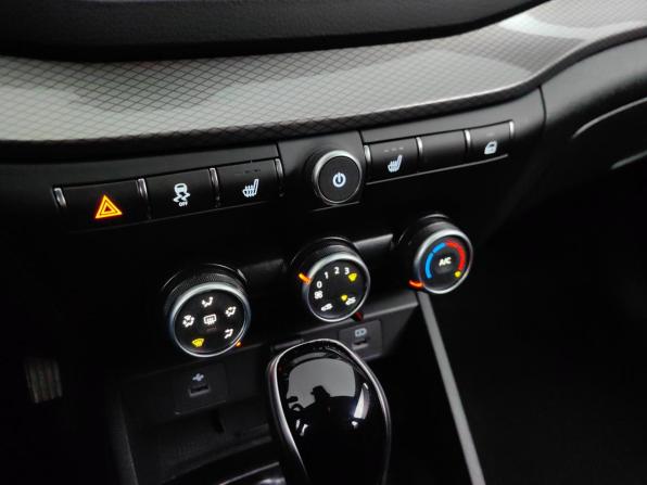 Lada (ВАЗ) Vesta I Рестайлинг (NG) с пробегом 2025 года, цена 1 425 000 рублей, 5745 км, седан, Автокод Объявления