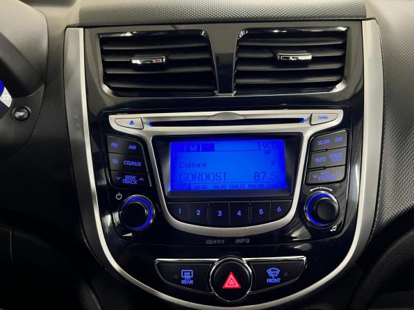 Hyundai Solaris I с пробегом 2014 года, цена 745 000 рублей, 140463 км, хэтчбек, Автокод Объявления
