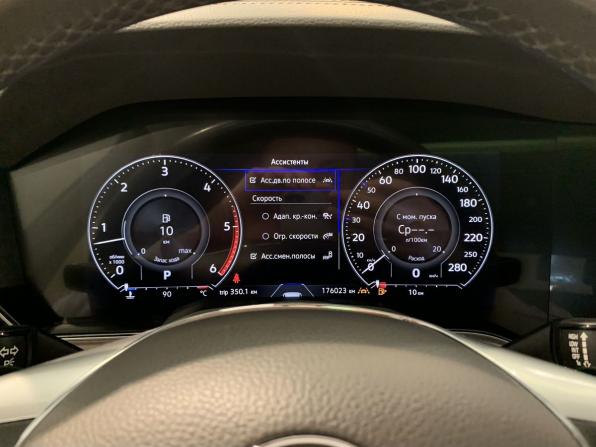 Volkswagen Touareg III с пробегом 2019 года, цена 4 169 000 рублей, 176023 км, внедорожник, Автокод Объявления