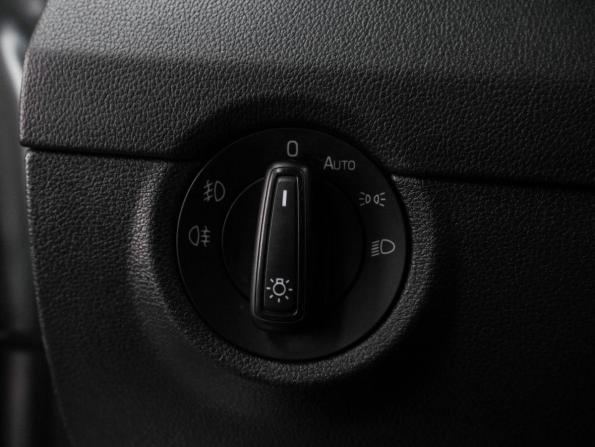 Skoda Octavia III (A7) Рестайлинг с пробегом 2019 года, цена 1 829 000 рублей, 176740 км, лифтбек, Автокод Объявления