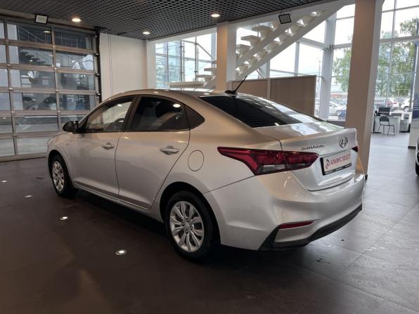 Hyundai Solaris II с пробегом 2019 года, цена 1 180 000 рублей, 214210 км, седан, Автокод Объявления