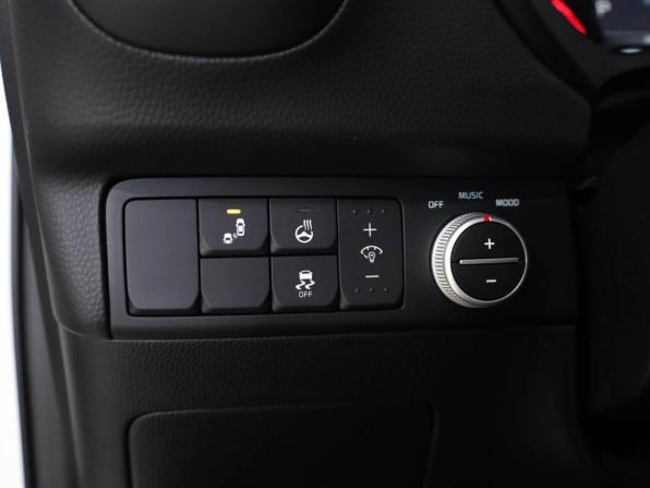 Kia Soul II Рестайлинг с пробегом 2018 года, цена 2 350 000 рублей, 23437 км, хэтчбек, Автокод Объявления