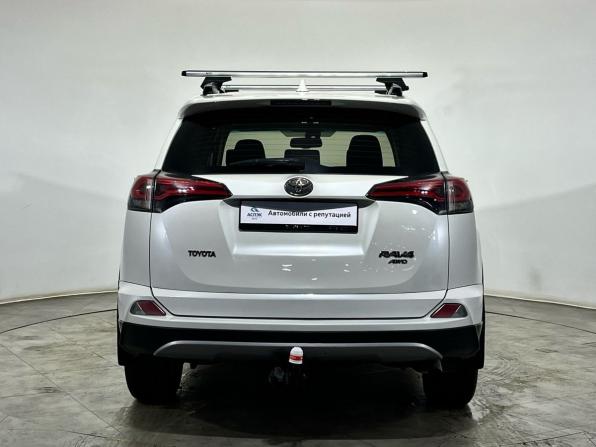 Toyota RAV4 IV (XA40) Рестайлинг с пробегом 2017 года, цена 2 450 000 рублей, 96832 км, внедорожник, Автокод Объявления