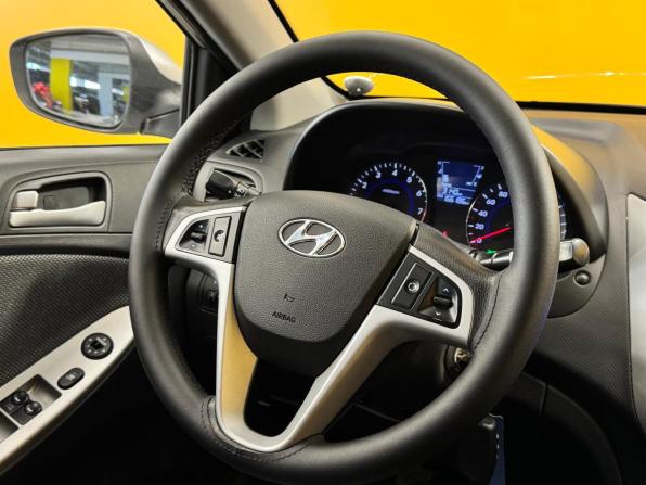 Hyundai Solaris I с пробегом 2013 года, цена 699 000 рублей, 166186 км, седан, Автокод Объявления