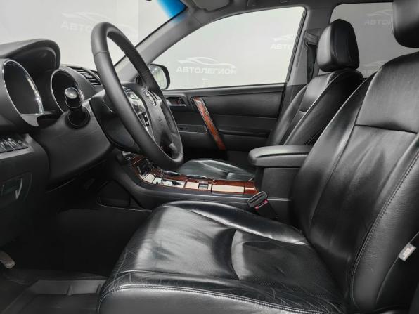 Toyota Highlander II (XU40) Рестайлинг с пробегом 2010 года, цена 2 050 000 рублей, 128633 км, внедорожник, Автокод Объявления