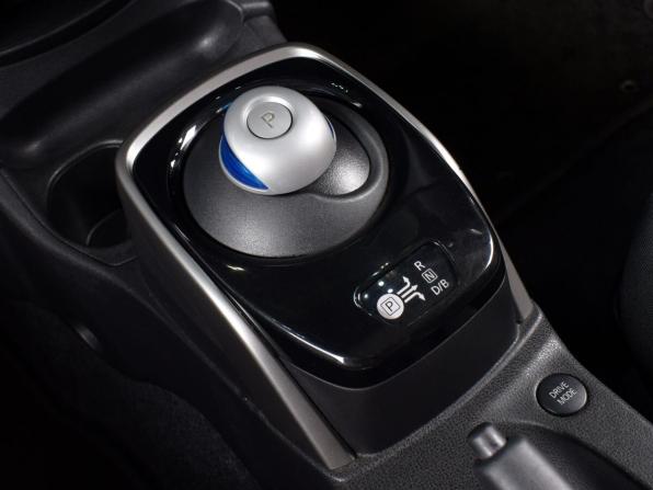 Nissan Note II Рестайлинг с пробегом 2018 года, цена 1 249 995 рублей, 82979 км, хэтчбек, Автокод Объявления