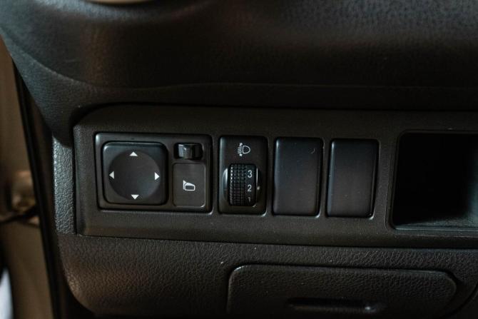 Nissan Note I Рестайлинг с пробегом 2009 года, цена 599 000 рублей, 183184 км, хэтчбек, Автокод Объявления