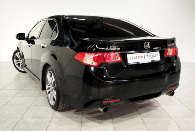 Honda Accord VIII Рестайлинг с пробегом 2012 года, цена 1 535 000 рублей, 212727 км, седан, Автокод Объявления