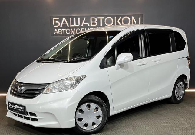 Honda Freed I Рестайлинг с пробегом 2014 года, цена 1 105 000 рублей, 229171 км, компактвэн, Автокод Объявления
