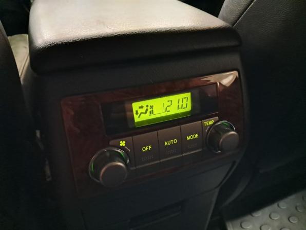 Toyota Highlander II (XU40) Рестайлинг с пробегом 2012 года, цена 1 650 000 рублей, 241107 км, внедорожник, Автокод Объявления