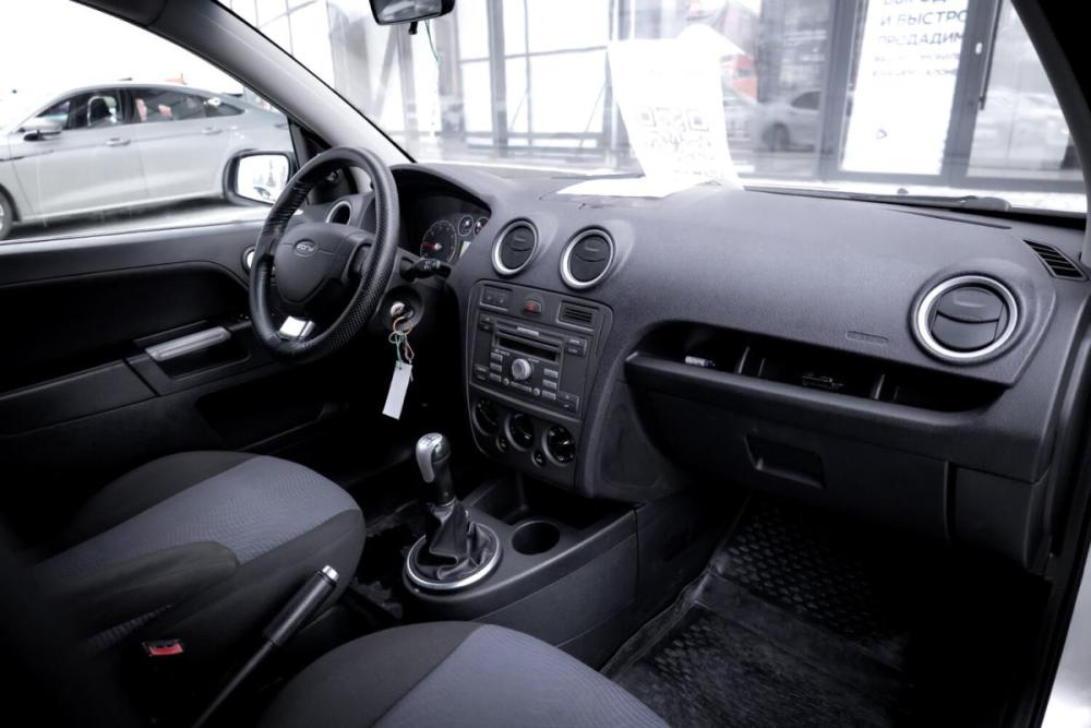 Ford Fusion I Рестайлинг Тюмень  - изображение 17