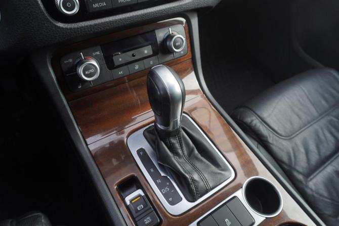 Volkswagen Touareg II Рестайлинг с пробегом 2015 года, цена 3 119 000 рублей, 129399 км, внедорожник, Автокод Объявления