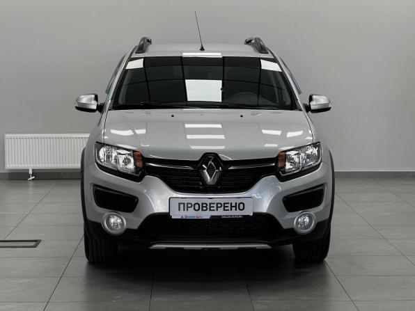 Renault Sandero II с пробегом 2017 года, цена 950 000 рублей, 88000 км, хэтчбек, Автокод Объявления