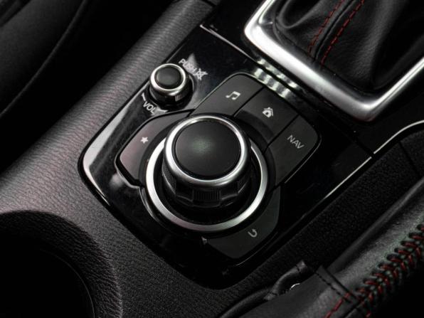 Mazda Axela III с пробегом 2014 года, цена 1 349 000 рублей, 157133 км, хэтчбек, Автокод Объявления
