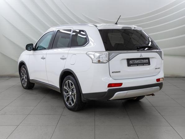 Mitsubishi Outlander III Рестайлинг с пробегом 2014 года, цена 1 740 000 рублей, 127914 км, внедорожник, Автокод Объявления