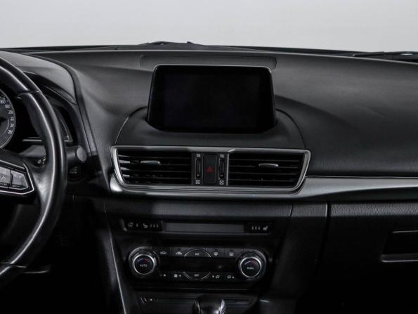 Mazda 3 III (BM) Рестайлинг с пробегом 2017 года, цена 1 690 000 рублей, 84008 км, седан, Автокод Объявления