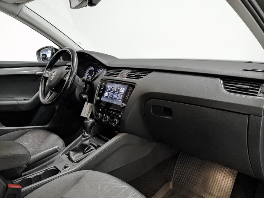 Skoda Octavia III (A7) Рестайлинг Санкт-Петербург  - изображение 13