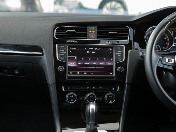 Volkswagen Golf VII с пробегом 2014 года, цена 1 440 000 рублей, 88781 км, универсал, Автокод Объявления