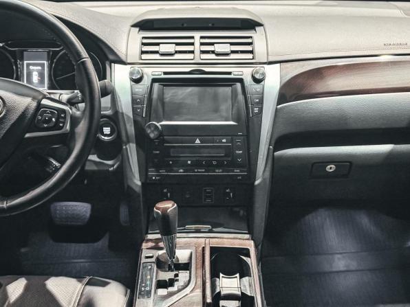 Toyota Camry VII (XV50) Рестайлинг с пробегом 2015 года, цена 1 880 000 рублей, 96318 км, седан, Автокод Объявления