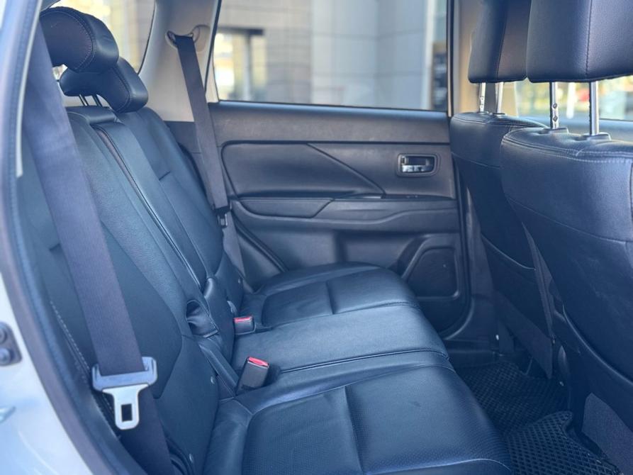 Mitsubishi Outlander III Рестайлинг 3 Челябинск  - изображение 28
