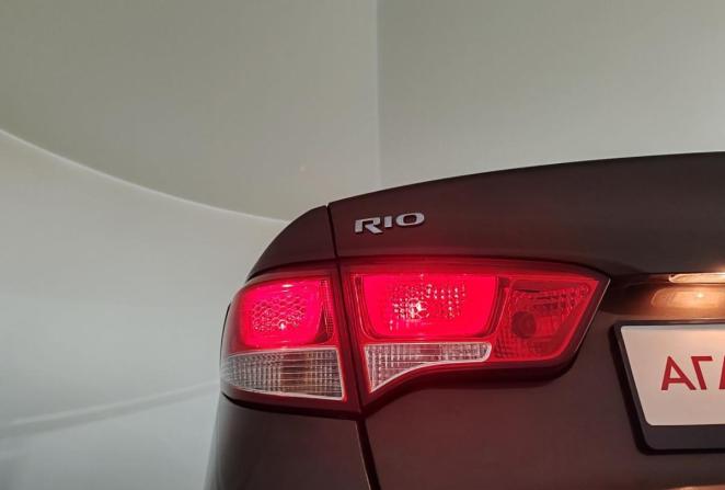 Kia Rio III Рестайлинг с пробегом 2015 года, цена 900 000 рублей, 189745 км, седан, Автокод Объявления