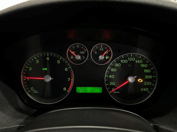 Ford Focus II с пробегом 2006 года, цена 360 000 рублей, 287492 км, хэтчбек, Автокод Объявления