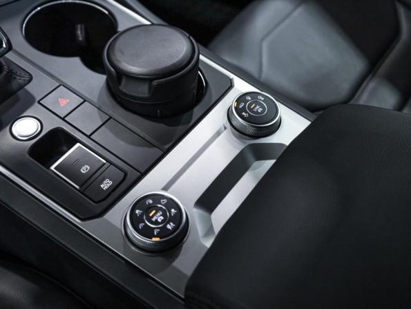 Volkswagen Touareg III с пробегом 2019 года, цена 4 599 777 рублей, 60670 км, внедорожник, Автокод Объявления