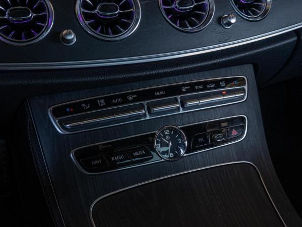 Mercedes-Benz E-Класс V (W213 S213 C238) с пробегом 2016 года, цена 2 800 000 рублей, 220417 км, седан, Автокод Объявления