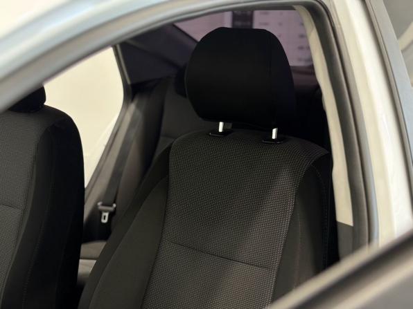 Hyundai Solaris II с пробегом 2019 года, цена 1 295 000 рублей, 105060 км, седан, Автокод Объявления