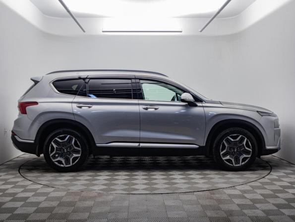 Hyundai Santa Fe IV Рестайлинг с пробегом 2023 года, цена 3 895 000 рублей, 65856 км, внедорожник, Автокод Объявления