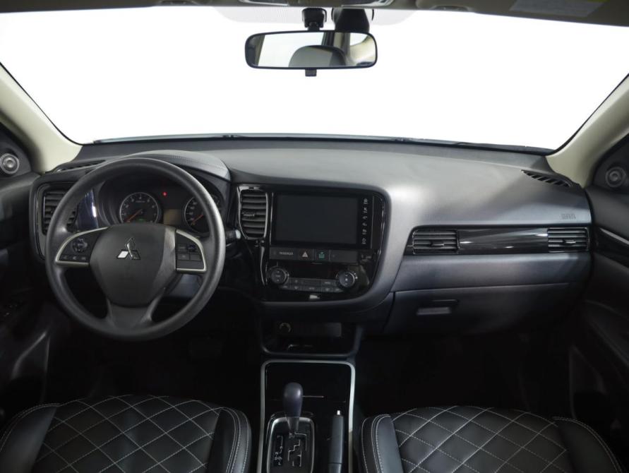 Mitsubishi Outlander III Рестайлинг 3 Санкт-Петербург  - изображение 10