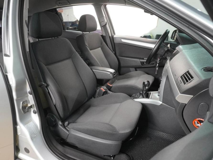 Opel Astra H Рестайлинг Воронеж  - изображение 8