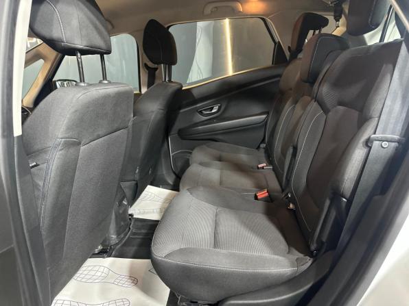 Renault Scenic IV с пробегом 2017 года, цена 1 329 000 рублей, 177300 км, минивэн, Автокод Объявления