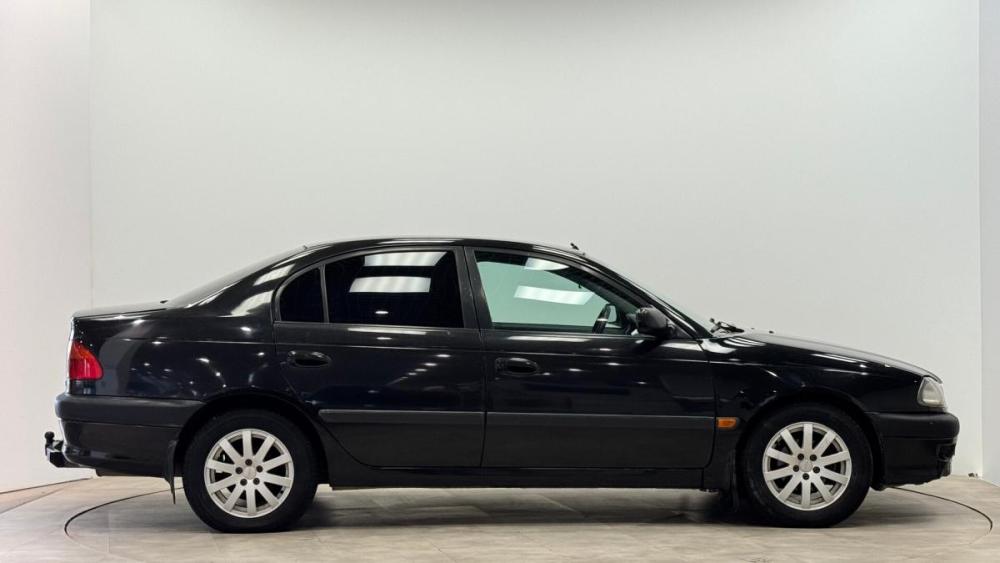 Toyota Avensis I Киров  - изображение 5